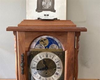 Emperor Clock Company Mantle Clock