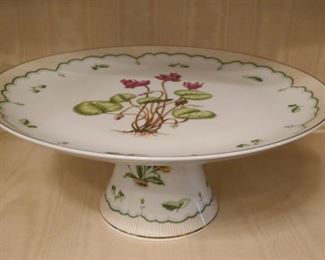 Cake stand with floral motif.