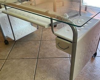 modern computer table large