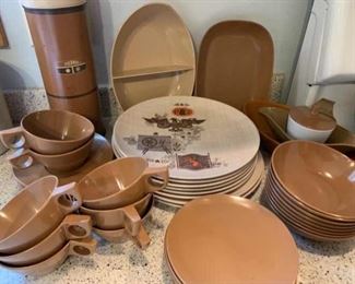 Mid Century Park Avenue melamine dish set, vintage Thermos