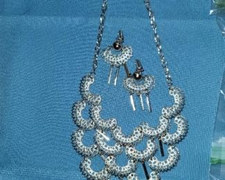 Jewelry sets are actually bagged.
More pictures of Jewelry will be added. 