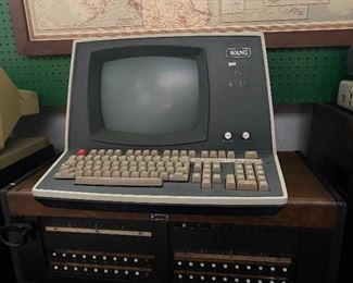 Vintage Wang computer 
