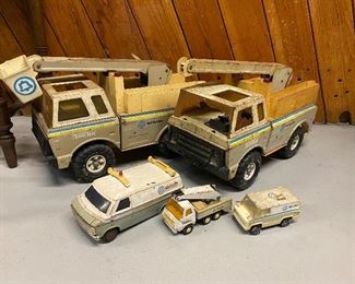 Vintage Tonka Toy Trucks of Bell Systems work vehicles    (Photos by BC of Capitol Sales Services ) ...To Register and To Bid go to https://capitolsalesservices.hibid.com..