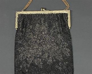 1920's glass beaded purse...To Register and To Bid go to https://capitolsalesservices.hibid.com..
