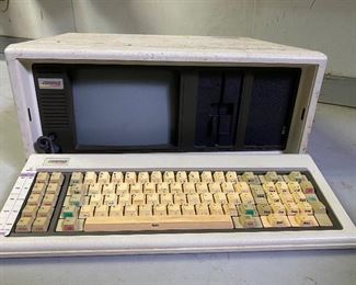 Vintage 1980s Compaq Computer ...To Register and To Bid go to https://capitolsalesservices.hibid.com... 