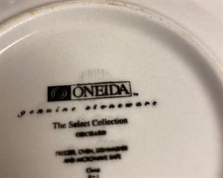 Oneida The Select Collection set of dishes