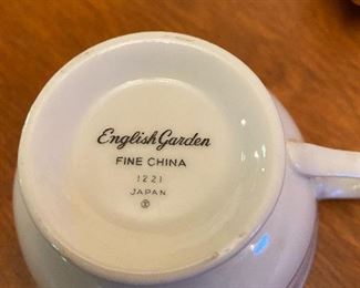 Japan fine China set of dishes - English Garden