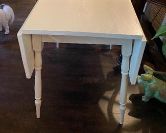 Nice flip down table - 2 sides 