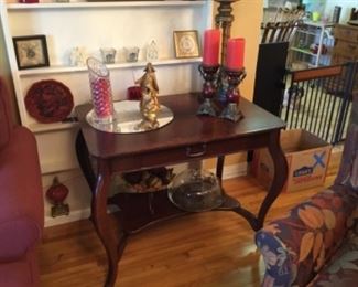 Table & collectibles 
