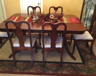Duncan Phyfe dining table & chairs
