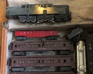 OLD Lionel Train Set