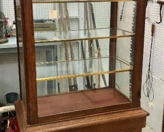 Antique Lighted Display Cabinet with 3 glass shelves 