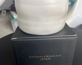 DONNA KARAN LENOX porcelain low vase $24
