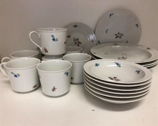 Chateau Fleuri Block Langenthal dishes. 6-5 1/2” bowls, 4-81/2” Bowls
8 cups & more. $40.00 for the lot.