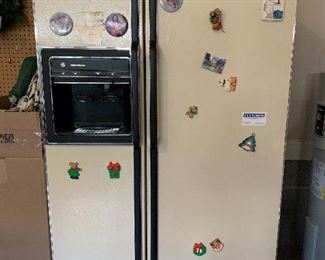 #43 GE side by side refrigerator. #TFX24R $100
