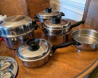 #38 Vintage Chef's Ware by Towncraft 5-Ply Multi Core T304 Stainless Steel Made in US. 11 piece Cookware set plus Miss Electra/Grand Miss Electra Table Chef with cord. SOLD