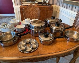 #38 Vintage Chef's Ware by Towncraft 5-Ply Multi Core T304 Stainless Steel Made in US. 11 piece Cookware set plus Miss Electra/Grand Miss Electra Table Chef with cord. SOLD