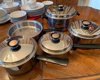 #37 Vintage Duncan Hines stainless steel cookware 3 ply 18-8 Regal Ware Inc. 10 piece set. SOLD