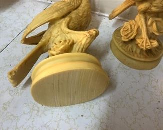 Bird statues 
