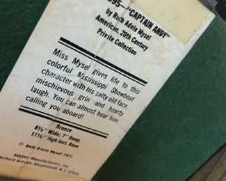 Description on the base of the statue 