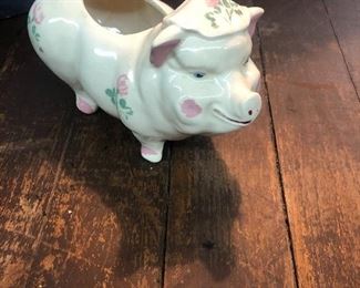 Pig planter 