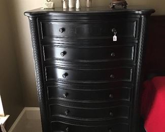 Chest of drawers (Seven Seas by Hocker Furniture), Willow Tree angels