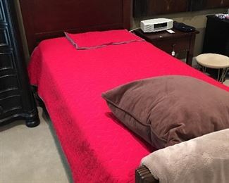 Bunk bed (2 of these)