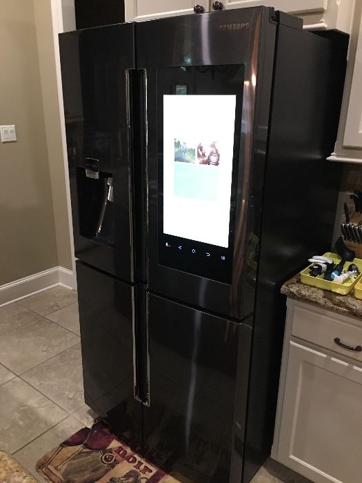 Very, very nice refrigerator!!