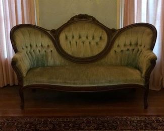 Victorian Walnut Victorian Sofa
