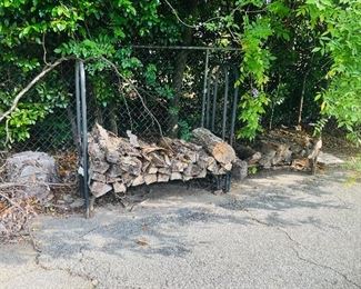 Steel log rack