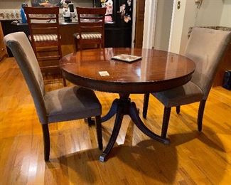 Duncan Phyfe style table 