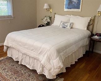 Brass queen size bed
