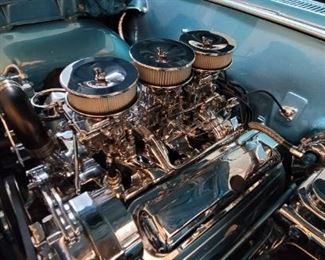 1965 Pontiac GTO engine detail