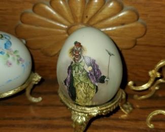 The family is keeping this egg. I apologize for posting but they just called me. Thanks! 