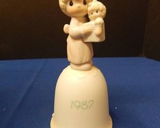1987 Precious Moments Figurine "Love is the Best Gift"