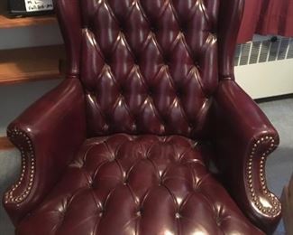 Super Regal Leather Office Chair w/Casters