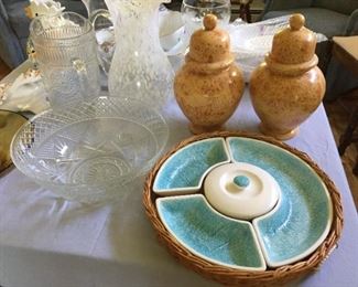 Decorative dish and glassware.