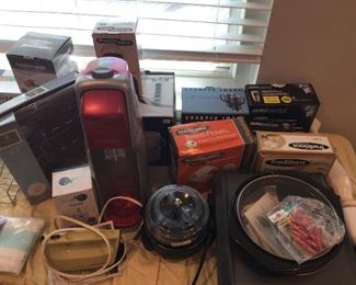 Kitchen appliances - many new in box.
