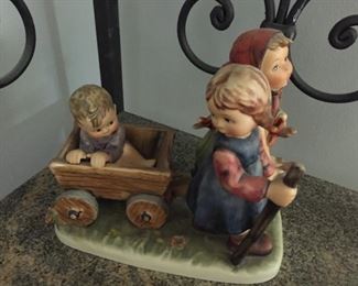 Hummel plates and figures.