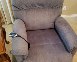 Electric Lazyboy Recliner