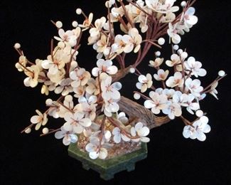 CHINESE TREE OF MOTHER OF PEARL AND CORAL