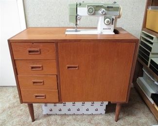 VINTAGE MODERN SEWING STATION WITH MACHINE
