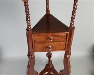 VINTAGE ACCENT TABLE