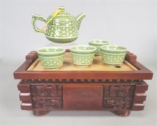 FORD TEA SET
