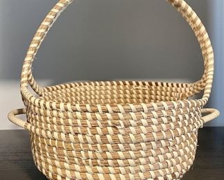 Item 190:  Seagrass Basket - 9.25" x 10":  $42