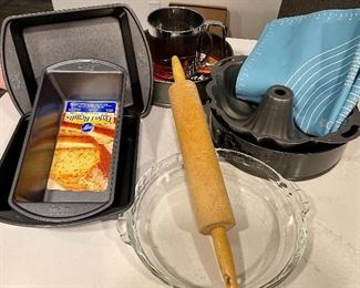 Item 191: Lot of Baking Items, including WiltonWare pans on left: $42