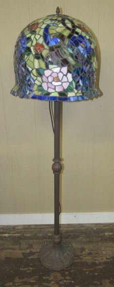 Tiffany Style Floor Lamp w/Peacock Shade 