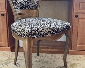 Item 184:  Upholstered Vanity Chair - 19.5"l x 17.5"w x 37.25"h: $165