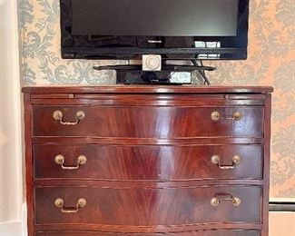 Item 185:  Four Drawer Chest with Pull Out Table - 33.25"l x 21"w x 32"h: $275