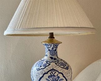 Item 224:  Decorative Blue & White Lamp - 19": $32